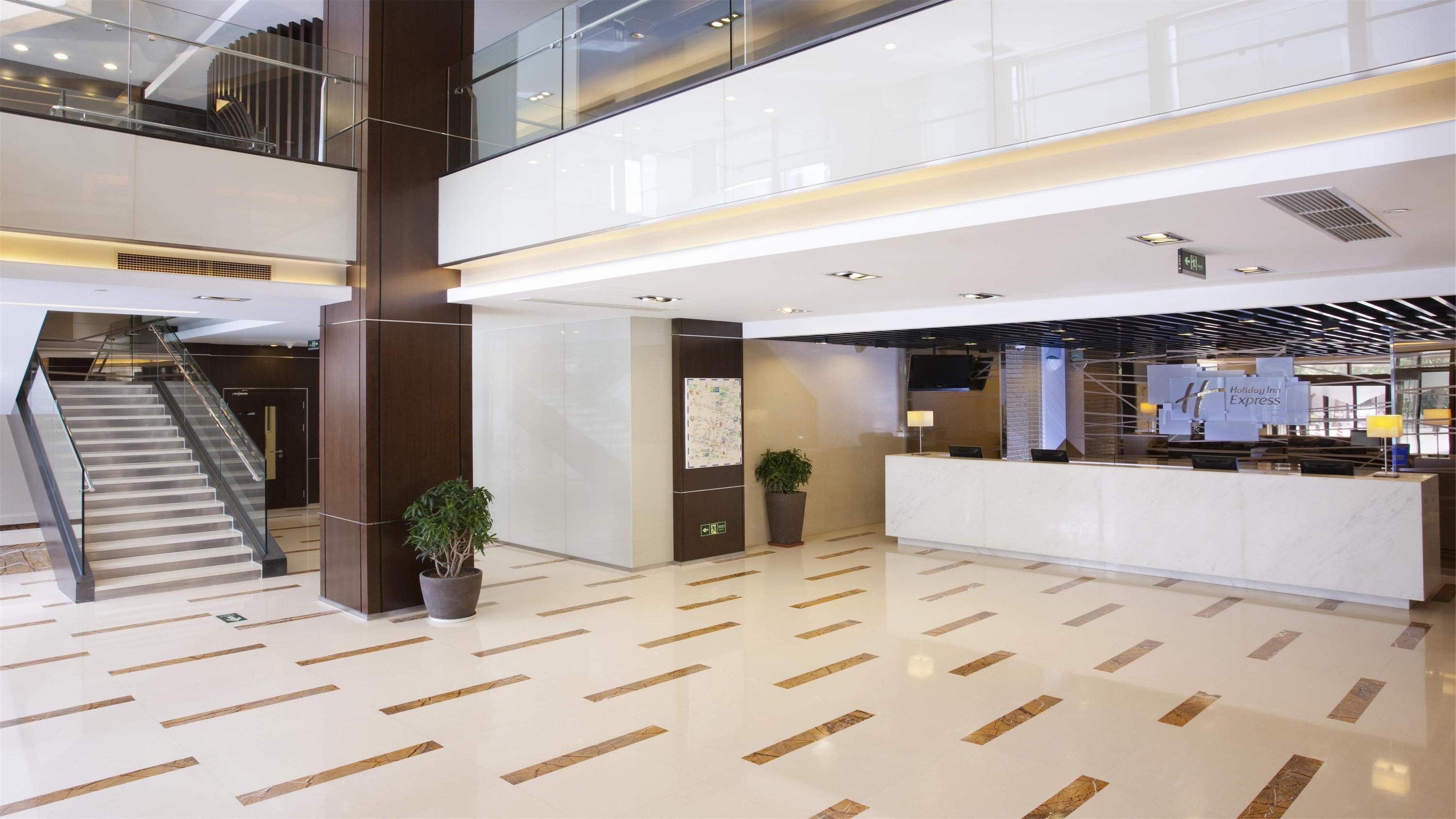 Express Temple Of Heaven By Ihg Hotel 3*